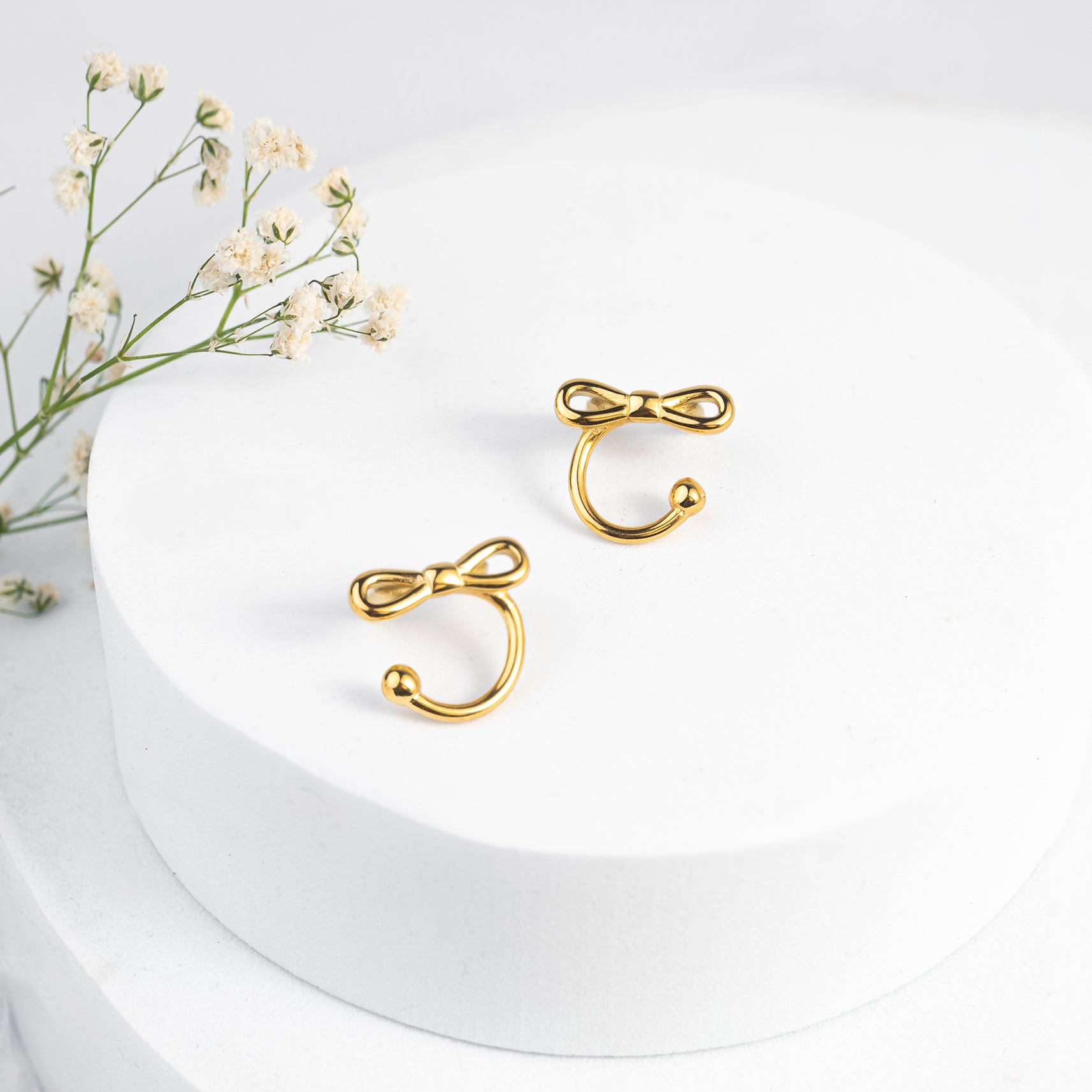 Bow Earcuffs