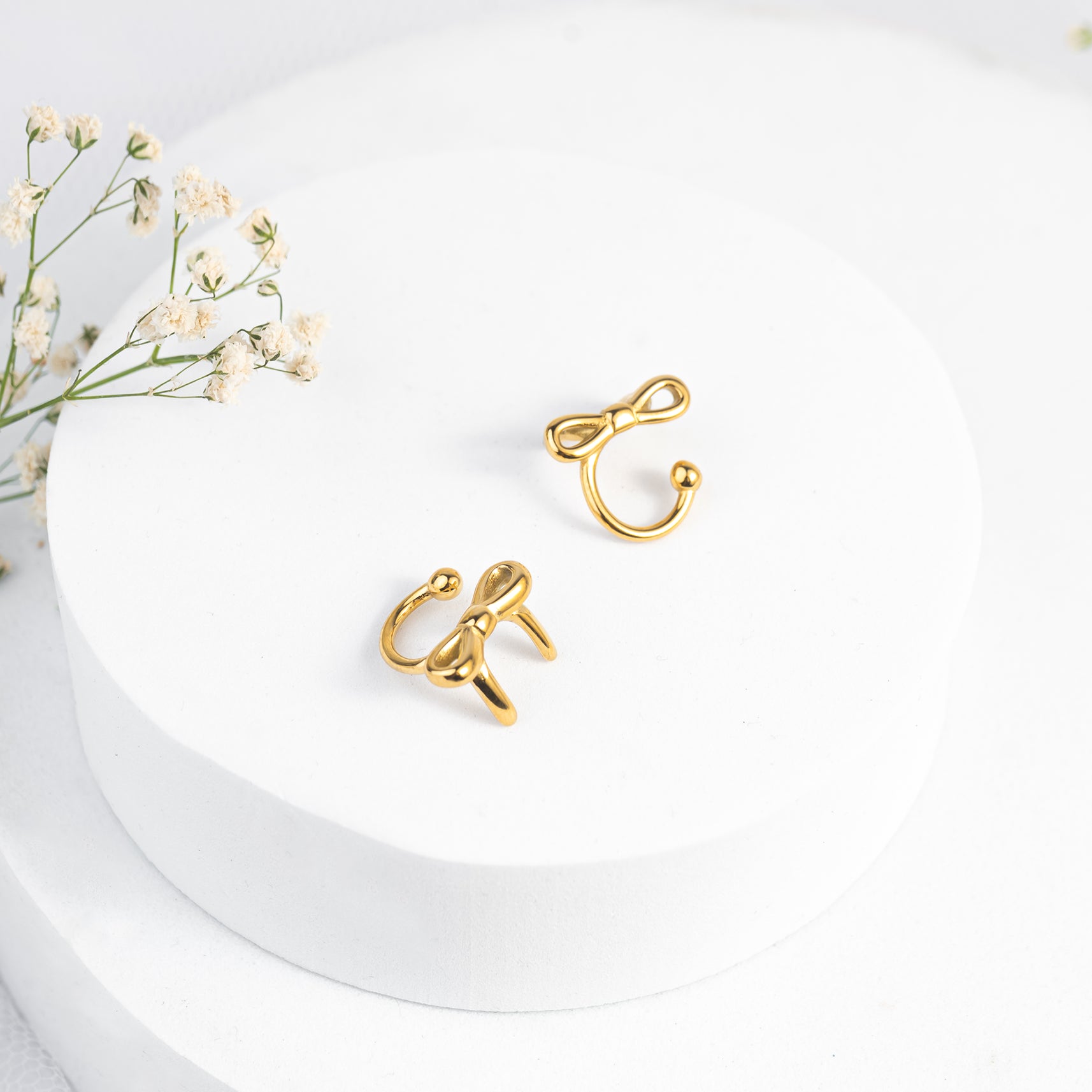 Bow Earcuffs