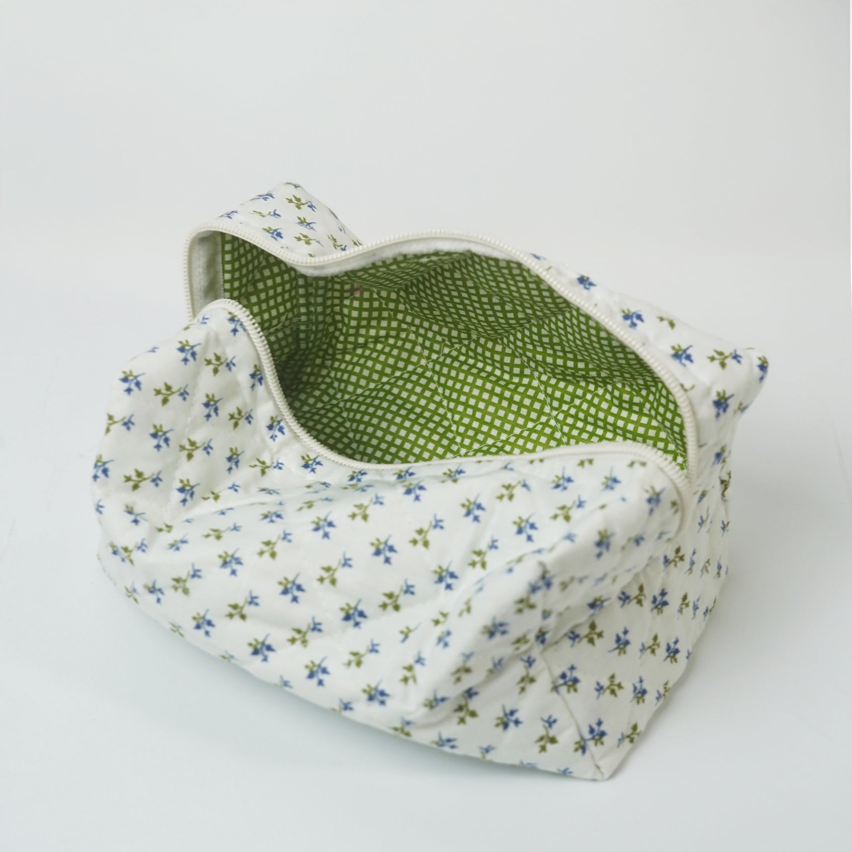 Spring Pouch