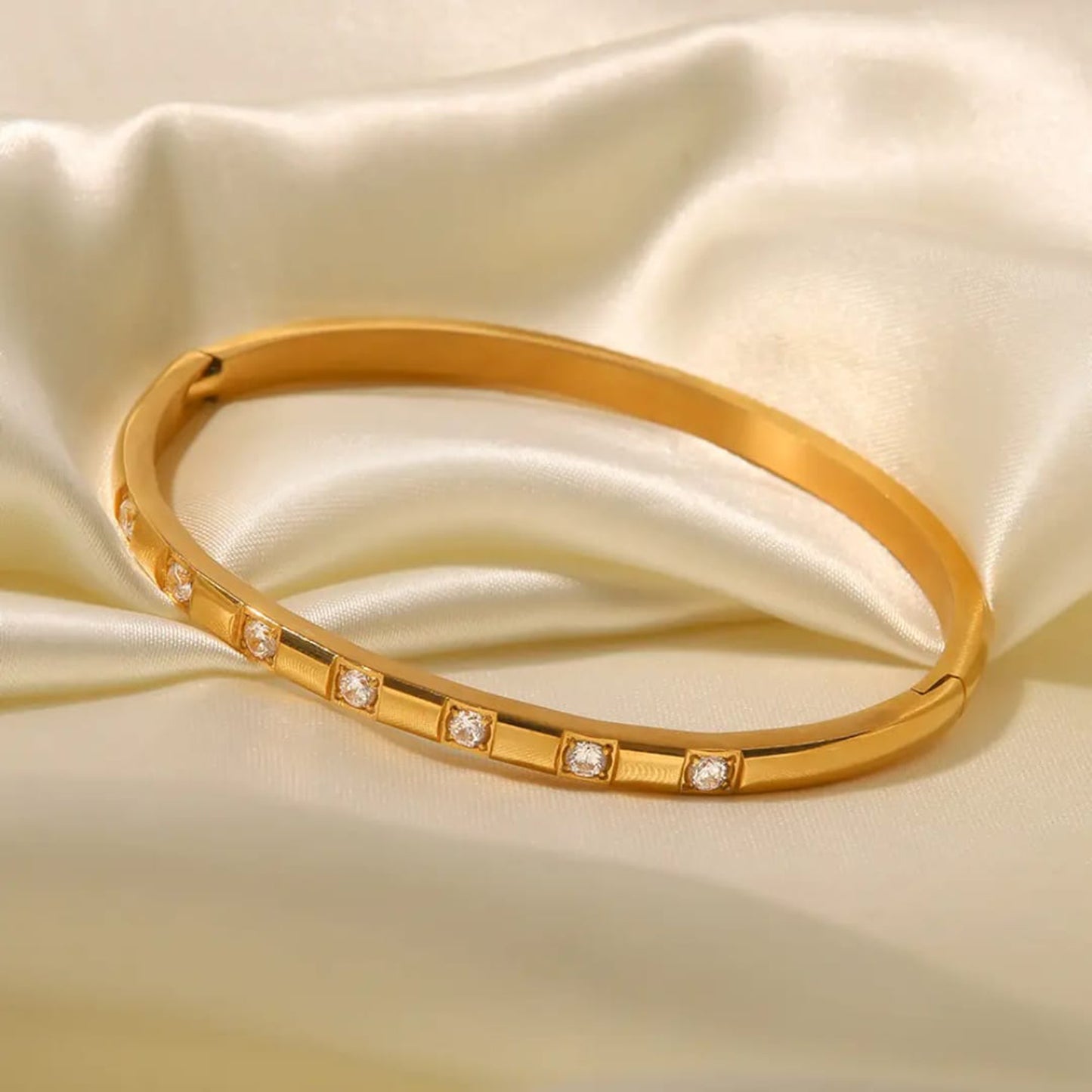 Onyx Studded Kada